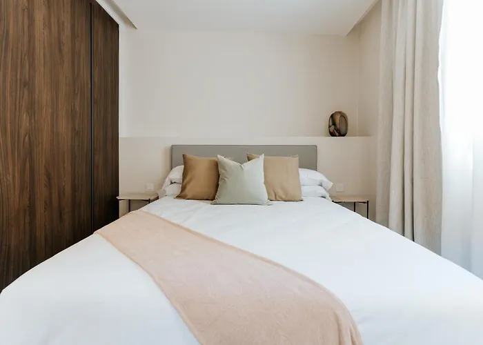Dock 1 Suites